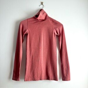 Lululemon‎ • Yin Vibes Turtleneck in Copper Clay
